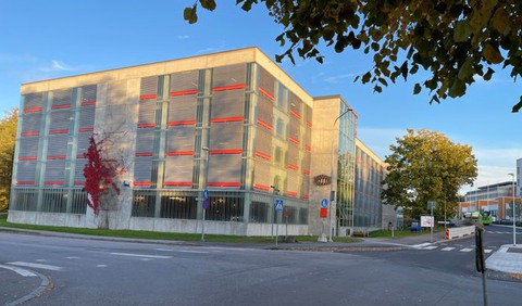 Parkeringshuset Mälarsjukhuset.
